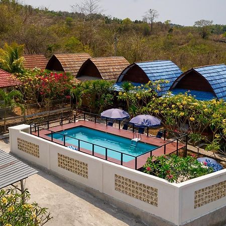 Tanah Penida Bungalows Ped Bagian luar foto