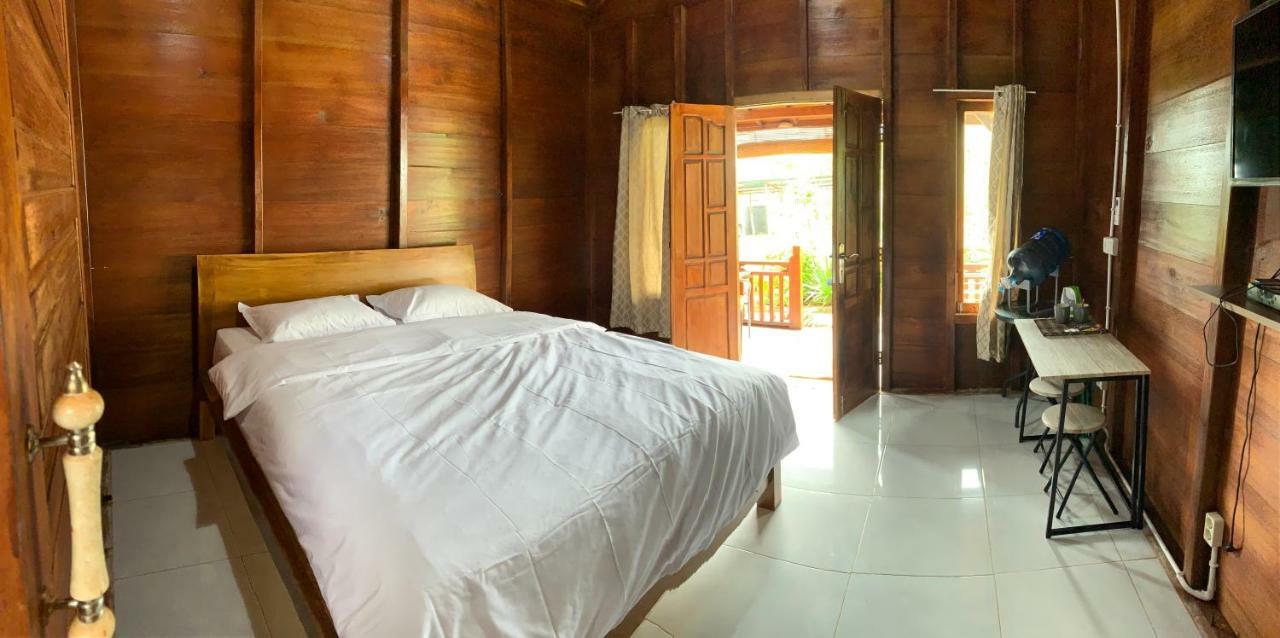 Tanah Penida Bungalows Ped Bagian luar foto